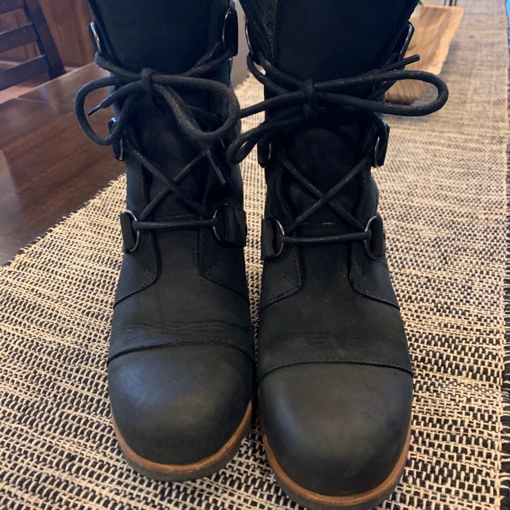 Joan of Arctic Wedge I Sorel boots
